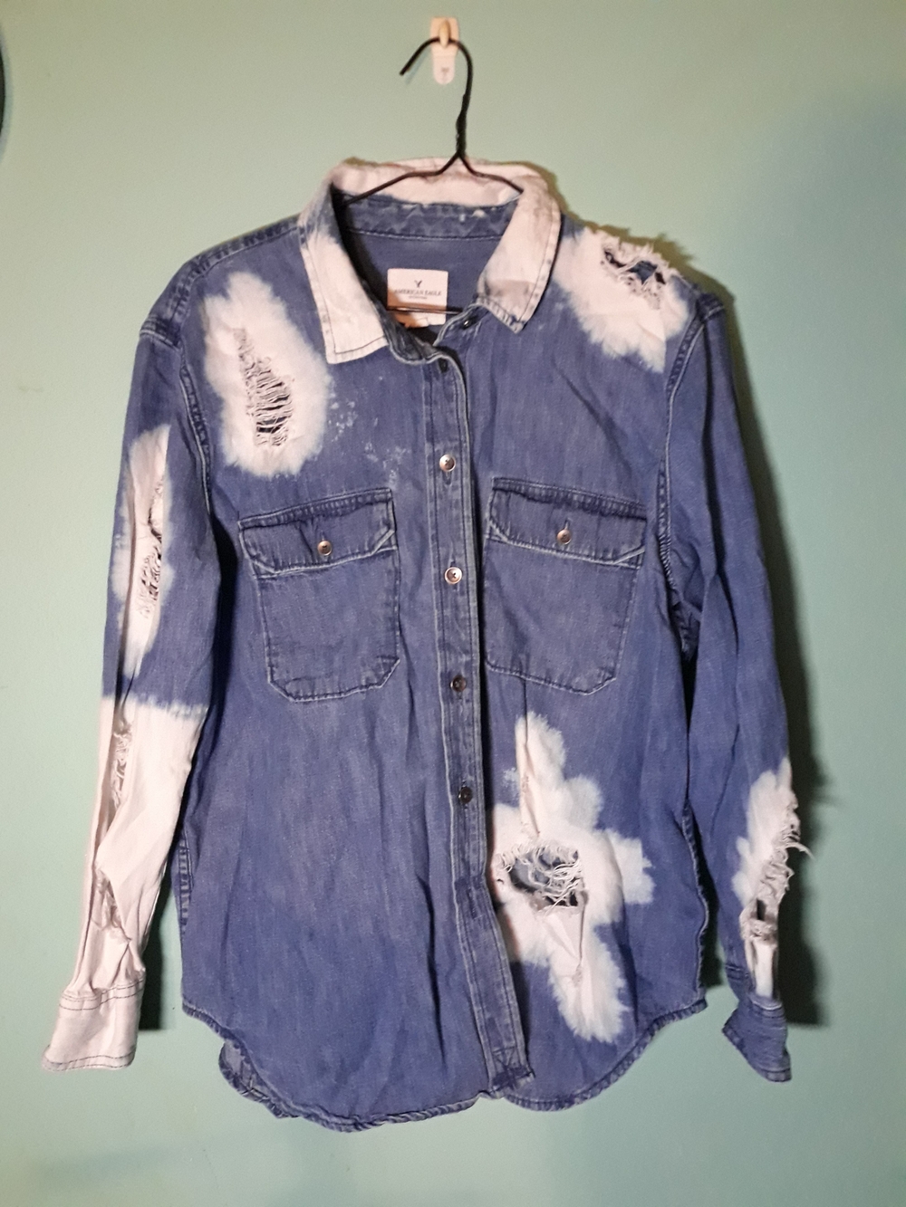 American Eagle Outfitters faded lightweight denim long sleeve